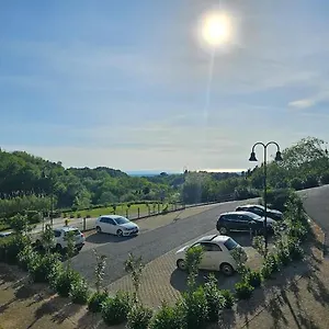 https://casa-nadia-incantevole-appartamento-con-giardino.it-tuscanyhotel.com